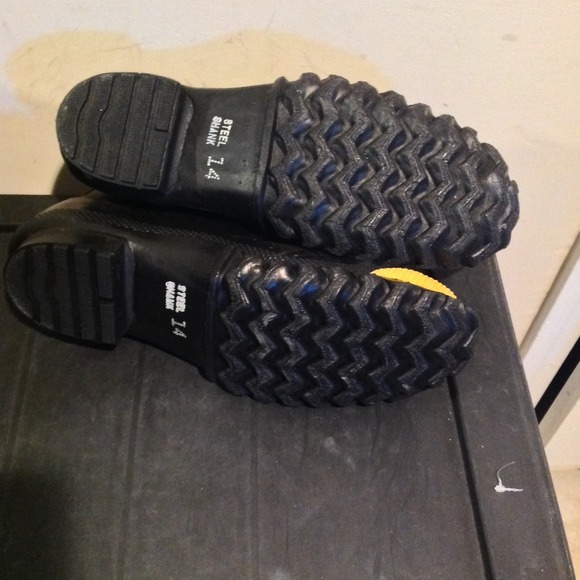 Iron Age Steel‎ Shank Steel Toe Men\'s Size 14 Black Yellow Work Boots Low Top